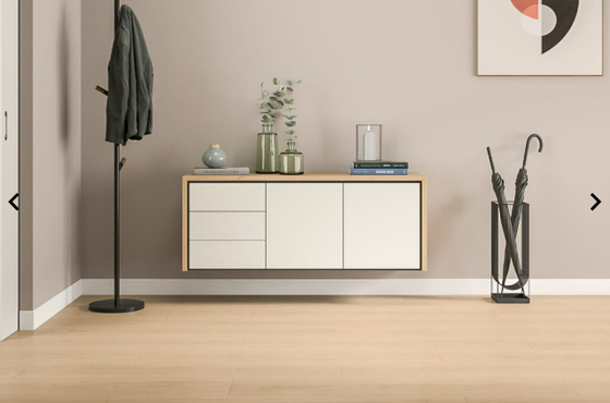 Hängeboard aus Hamilton Eiche mit weißer Front